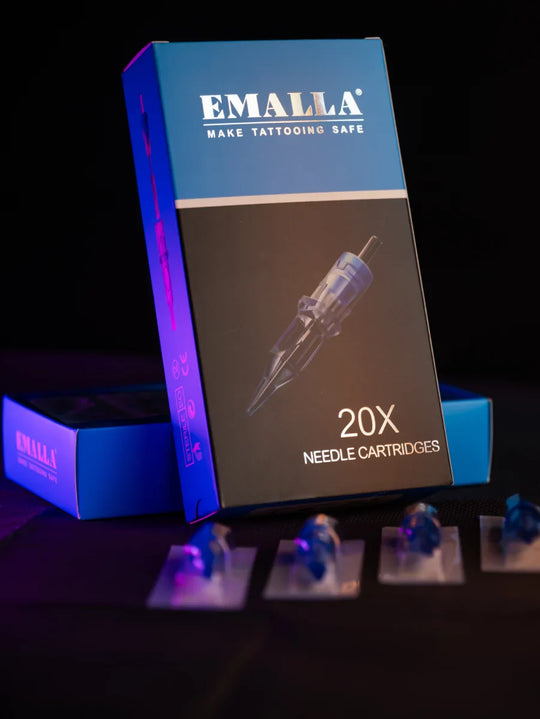 Emalla RL Round Liner: Mastery of Contour and Precision for the Tattoo and PMU Industry. The Key to a Flawless Line in Your Studio.